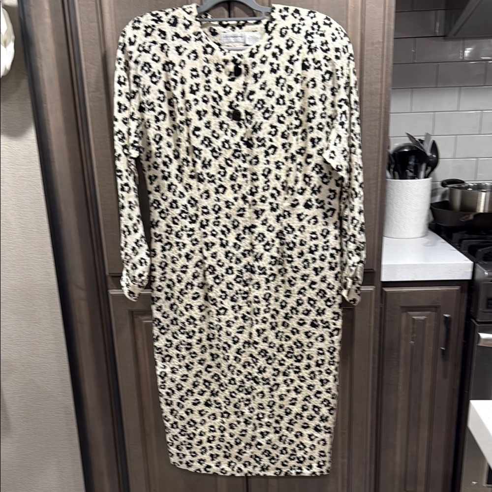Vintage 1980’s Liz Claiborne 100% silk, leopard print dress, size 12, GUC